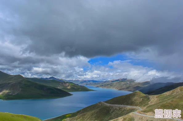 亚洲另类天堂网友认为这个地方充满了独特的文化和风景，吸引了许多寻求不同体验的旅行者，是一个值得探索的目的地