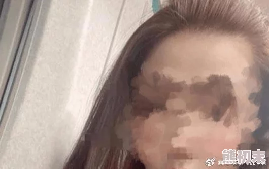 一女被多男玩很肉很黄文惊爆内幕：她竟然是圈内知名模特，背后隐藏着不为人知的秘密与交易！