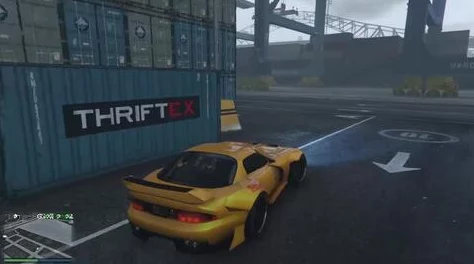 GTA5漂移技巧大揭秘：详细操作步骤获网友热评，轻松掌握炫酷驾驶技能！