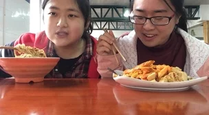 白洁孙敏：新鲜事分享她们的旅行经历与美食探索