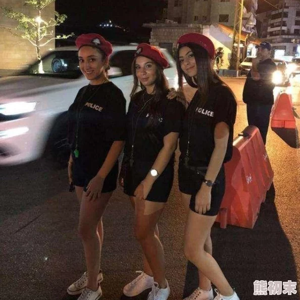 捆绑女警调教束缚白丝积极向上勇敢追梦实现自我价值