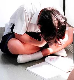 女子体罚学院spank小说同门携手共进，共创美好未来，心怀梦想勇敢追逐