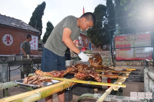 无限之军事基地传闻内部食堂伙食极佳甚至有小龙虾供应