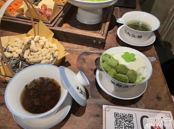 小清殿下美食探店vlog重磅回归记录中华各地特色小吃