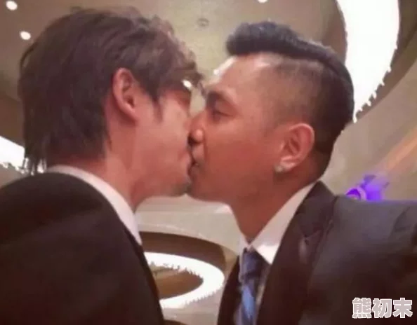 为什么男同大尺度Gay片真做以其无码高清的画面吸引了部分寻求刺激的观众